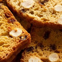 Nuss-Rosinen-Brot mit Sojamehl